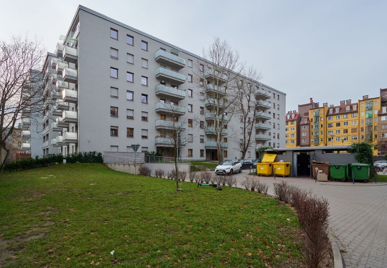 Ferienwohnung in Wrocław - Na Szańcach 8E/37, 1 Schlafzimmer, Balkon