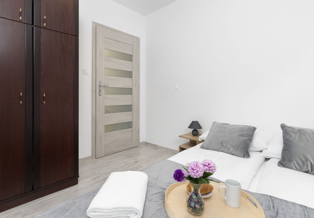 Ferienwohnung in Gdynia - Kościuszki 72 | Wifi, 1 Schlafzimmer, Balkon, Parkplatz, Gdynia