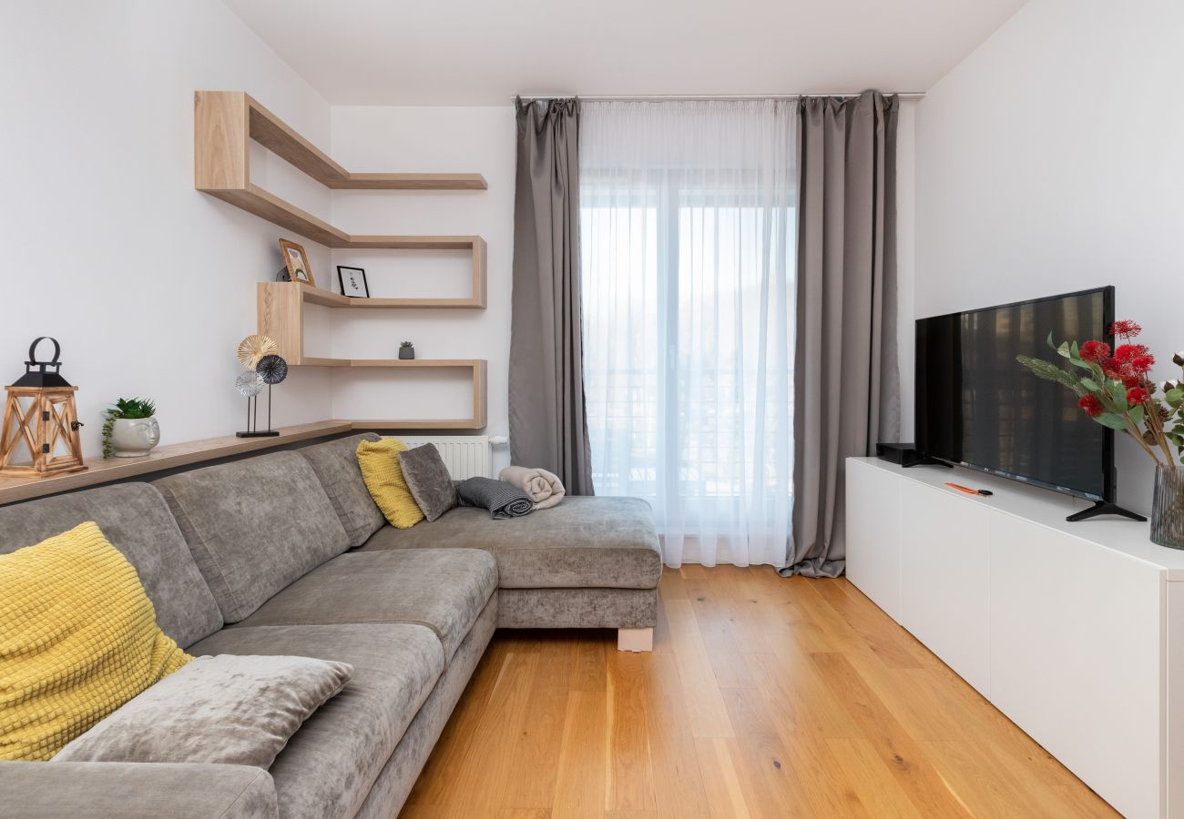 Ferienwohnung in Gdynia - Legionów 112B | Wifi, Tierfreundlich, 1 Schlafzimmer, Balkon, Parkplatz, Fitnessstudio, Gdynia