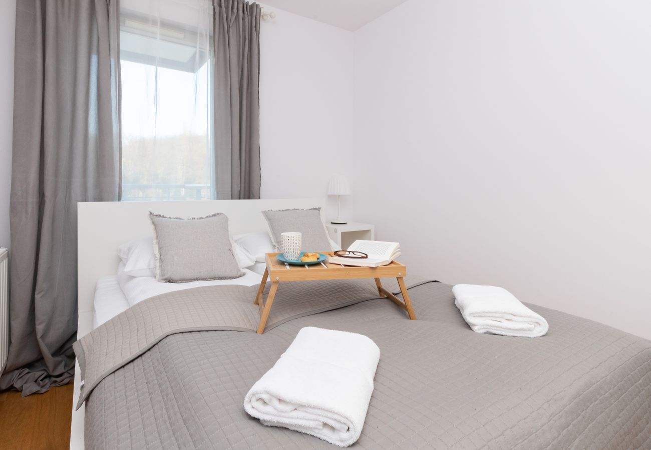 Ferienwohnung in Gdynia - Legionów 112B | Wifi, Tierfreundlich, 1 Schlafzimmer, Balkon, Parkplatz, Fitnessstudio, Gdynia