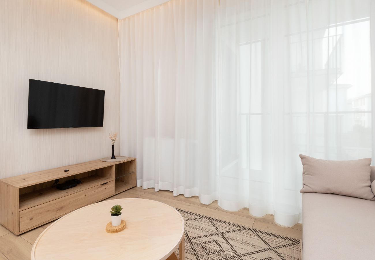 Ferienwohnung in Gdynia - Ignacego Jana Paderewskiego 28 | Wifi, Tierfreundlich, 1 Schlafzimmer, Balkon, Parkplatz, Gdynia