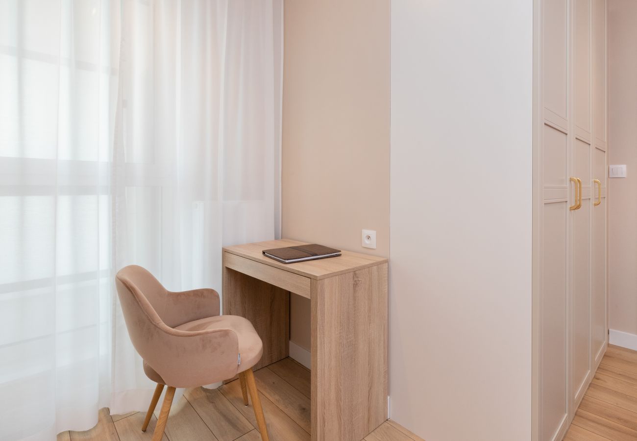 Ferienwohnung in Gdynia - Ignacego Jana Paderewskiego 28 | Wifi, Tierfreundlich, 1 Schlafzimmer, Balkon, Parkplatz, Gdynia