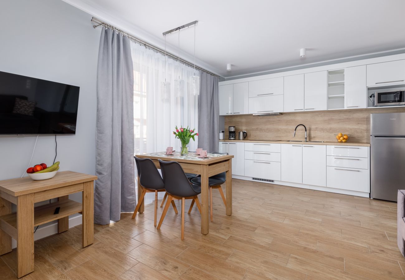 Ferienwohnung in Międzywodzie - Rybacka 2, Wohnung mit Terrasse, Międzywodzie 