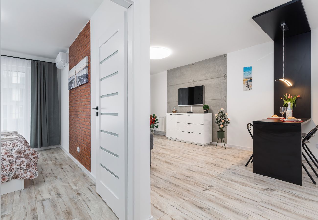 Ferienwohnung in Dziwnów - Spadochroniarzy 8A | Wifi, 1 Schlafzimmer, Balkon, Parkplatz, Schwimmbad & Spa, Dziwnow