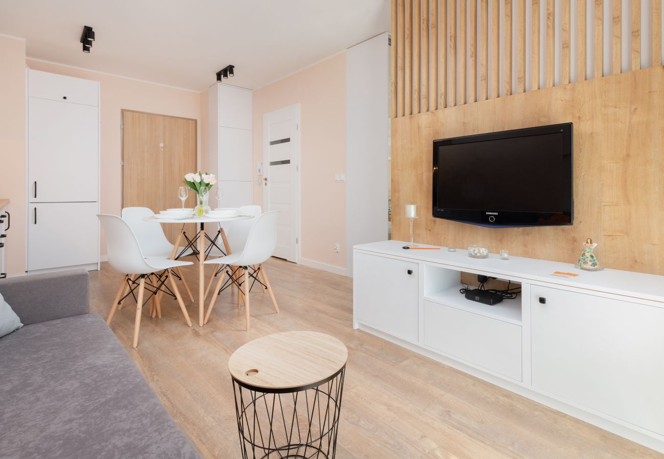 Ferienwohnung in Gdańsk - Letnicka 1E | Wifi, 1 Schlafzimmer, Balkon, Garage, Danzig