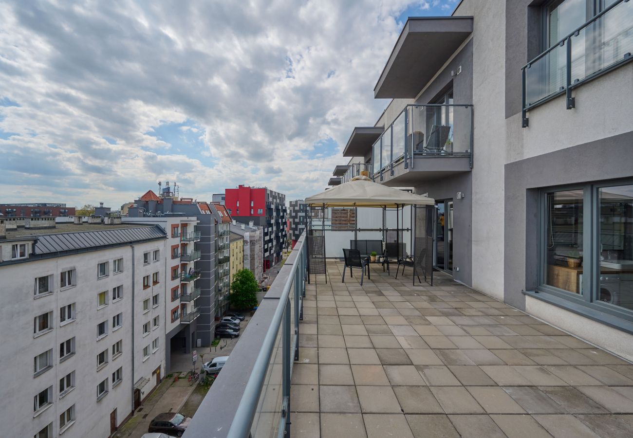 Ferienwohnung in Wrocław - Kosciuszki 142B - 1-Schlafzimmer-Wohnung mit Terrasse