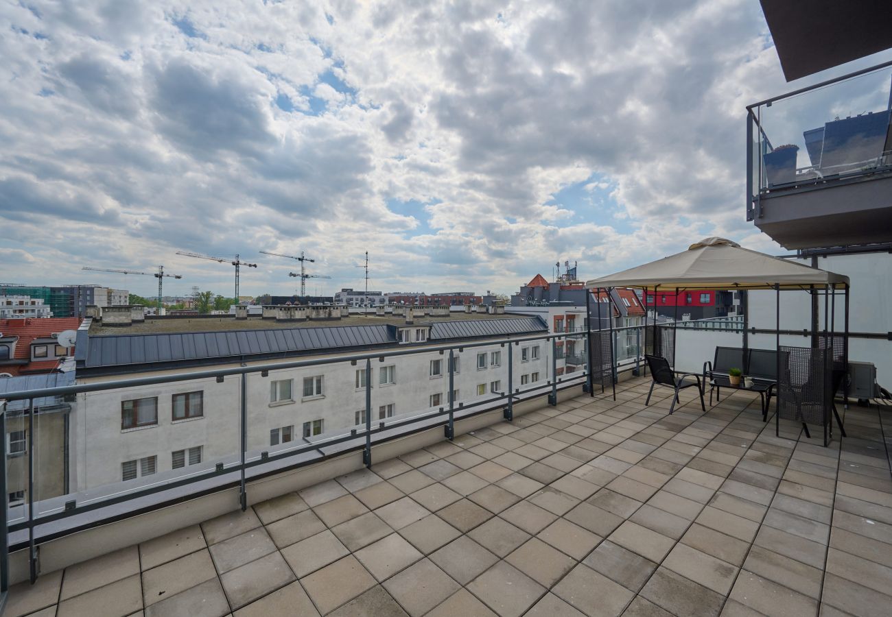 Ferienwohnung in Wrocław - Kosciuszki 142B - 1-Schlafzimmer-Wohnung mit Terrasse