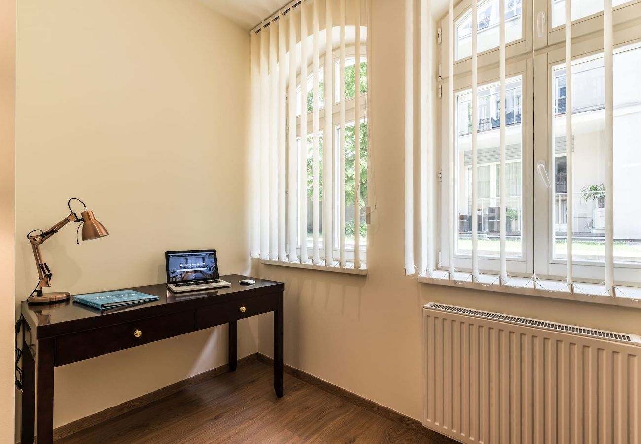 Studio in Poznań - Ein gemütliches Studio für zwei Personen in der Nähe des berühmten Posener Palmenhauses