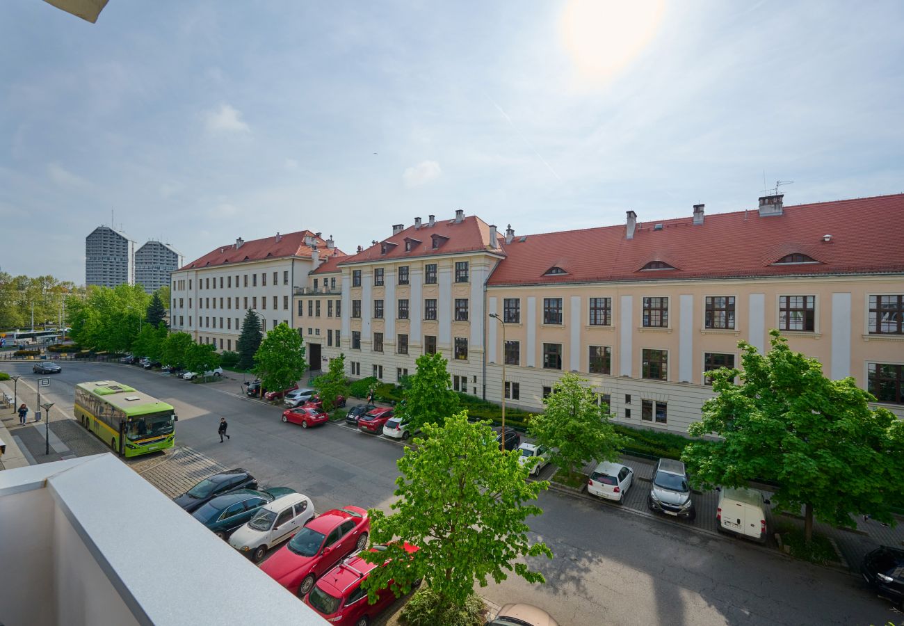 Ferienwohnung in Wrocław - Norwida 42 | Wifi, Haustierfreundlich, 1 Schlafzimmer, Balkon, Breslau