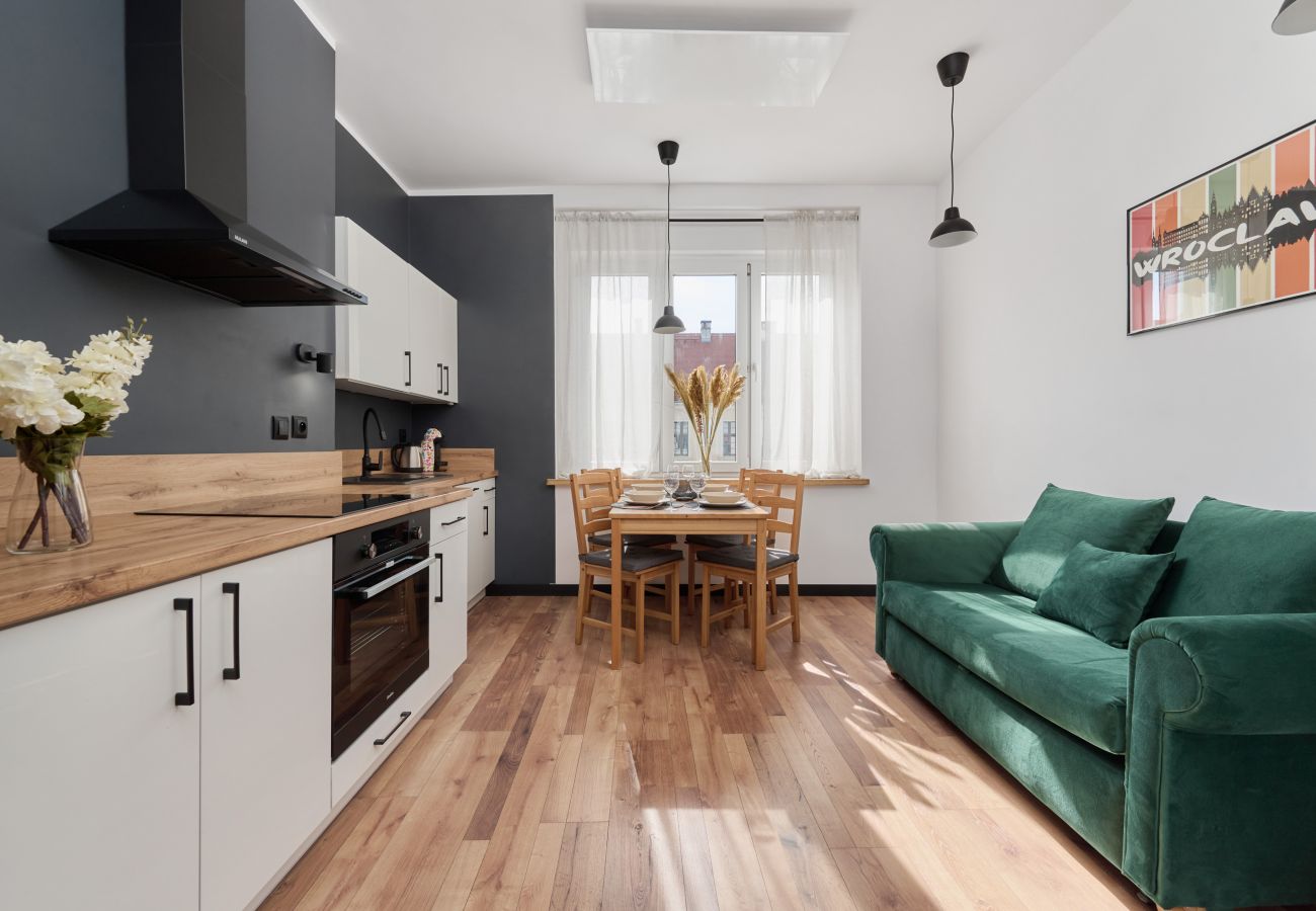 Ferienwohnung in Wrocław - Norwida 42 | Wifi, Haustierfreundlich, 1 Schlafzimmer, Balkon, Breslau