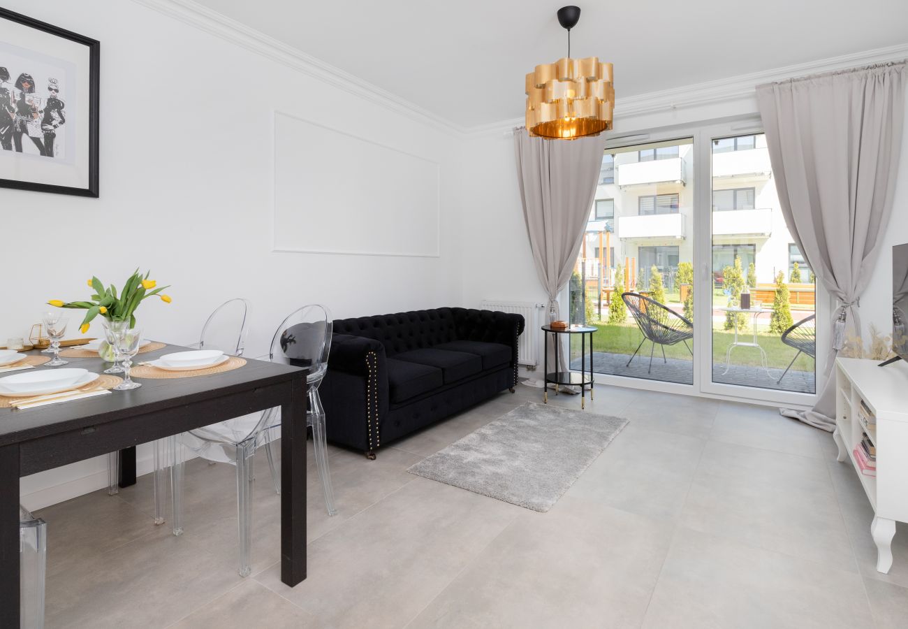 Ferienwohnung in Gdynia - Wohnung Nasypowa 9, 1 Schlafzimmer, Parkplatz, Terrasse