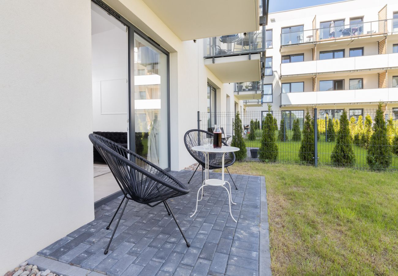 Ferienwohnung in Gdynia - Wohnung Nasypowa 9, 1 Schlafzimmer, Parkplatz, Terrasse