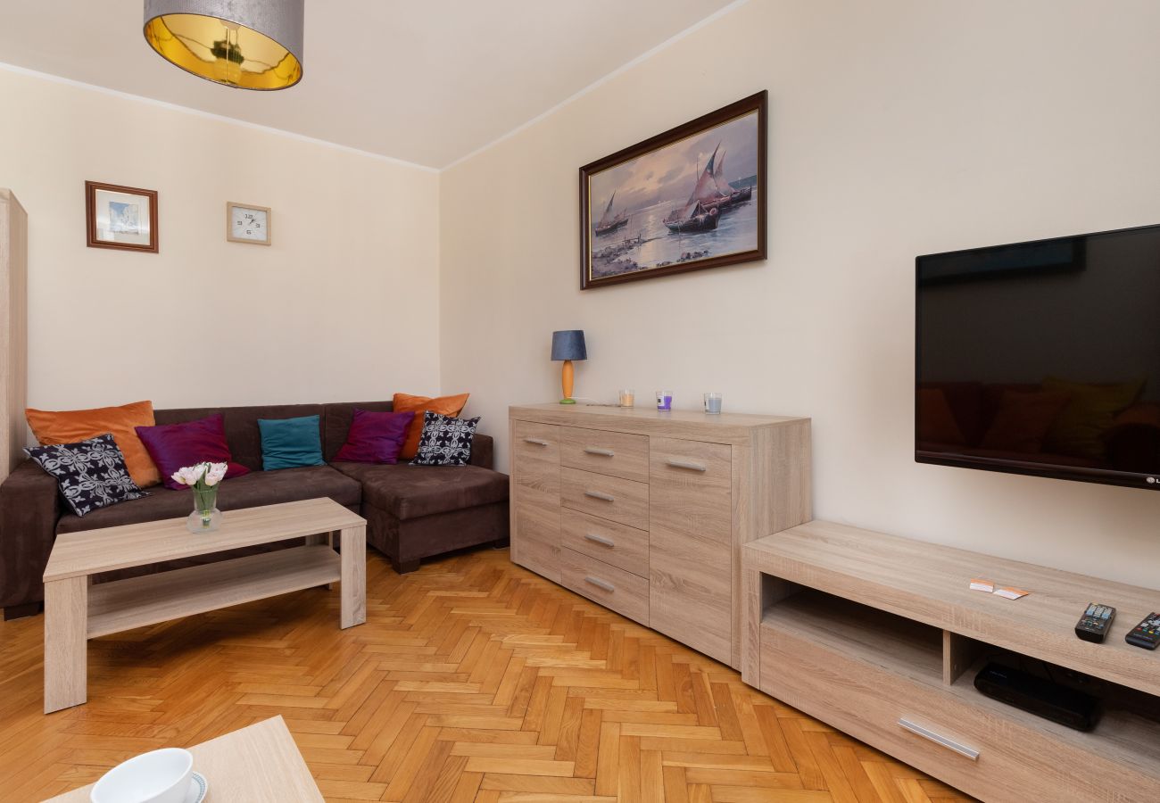 Ferienwohnung in Gdynia - Sonnige Wohnung für Familie mit Balkon, Gdynia Downtown