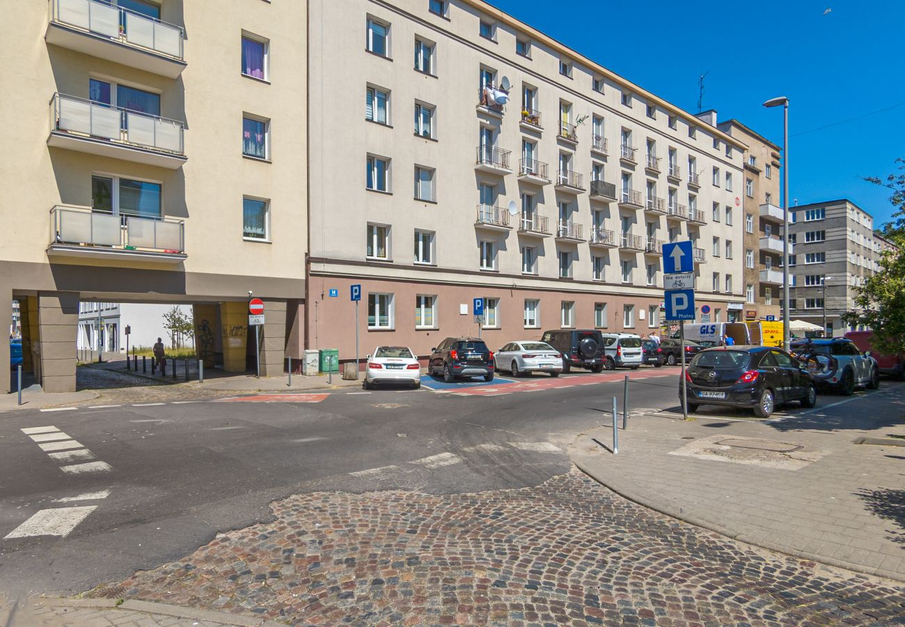 Ferienwohnung in Gdynia - Sonnige Wohnung für Familie mit Balkon, Gdynia Downtown