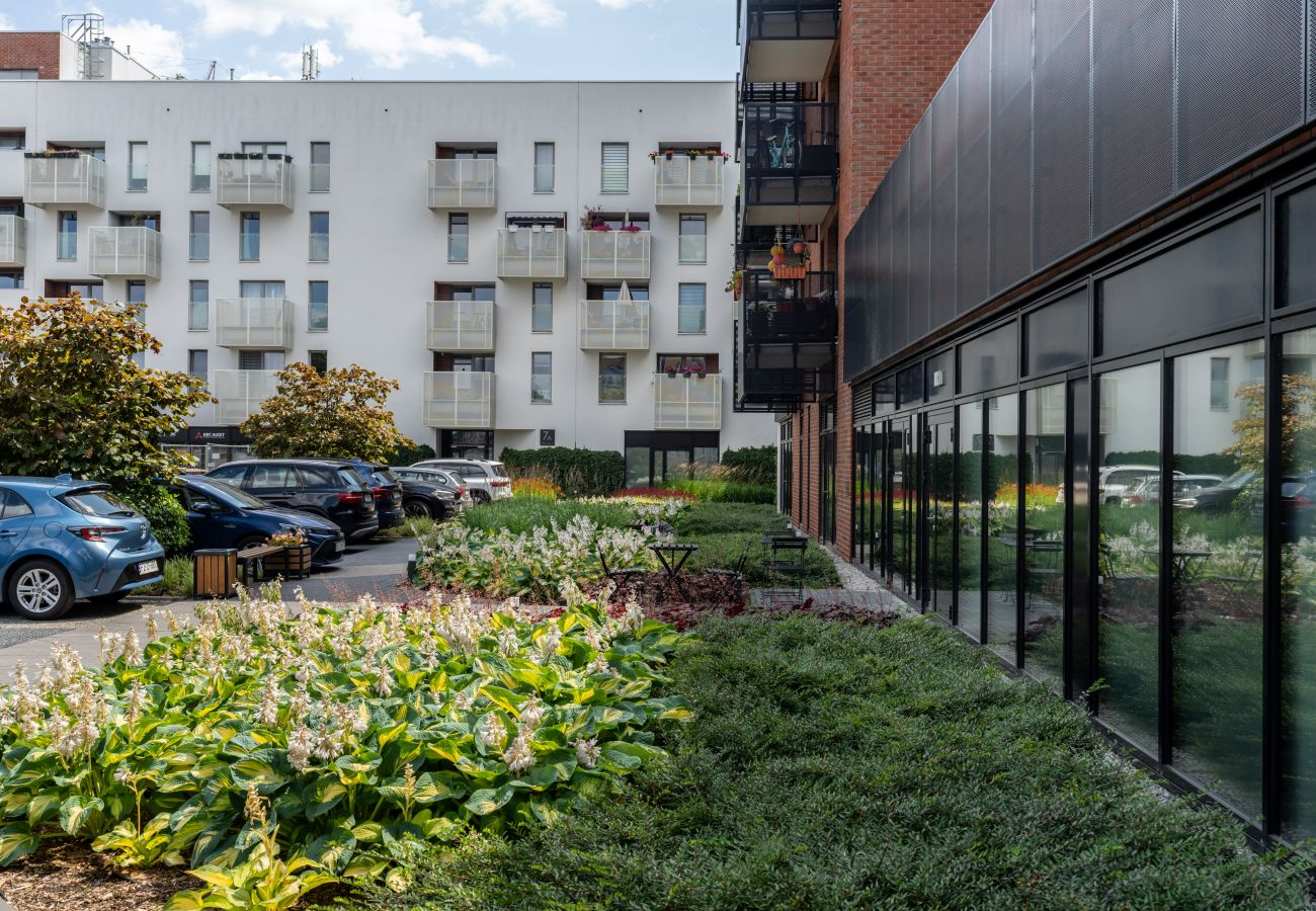 Ferienwohnung in Poznań - Repräsentative Wohnung Niedziałkowskiego 10A mit Parkplatz 