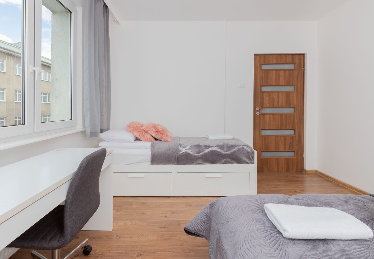 Ferienwohnung in Gdynia - Haustierfreundliche 1-Schlafzimmer-Wohnung, Starowiejska 31