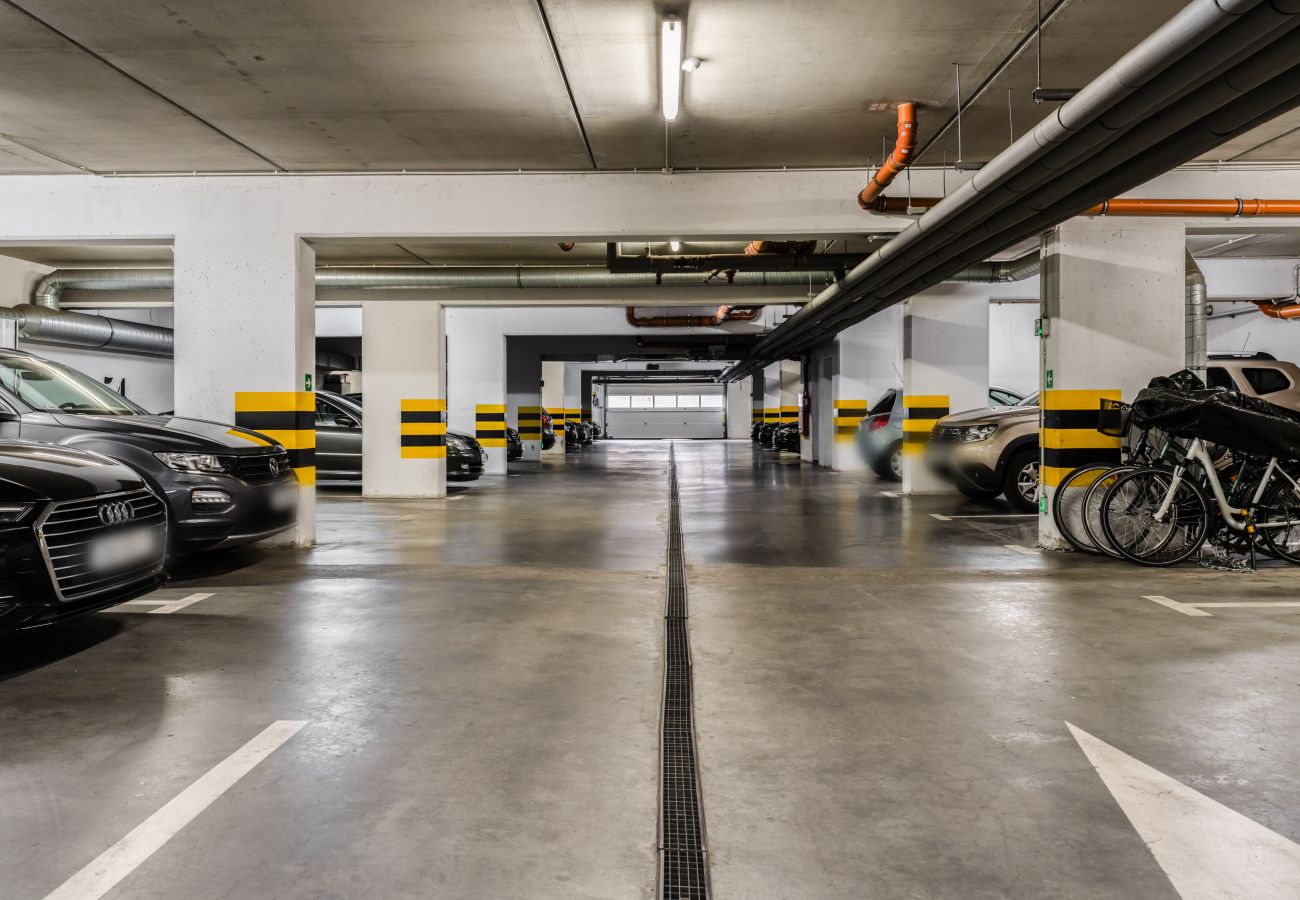 Ferienwohnung in Wrocław - Neue Wohnung Konduktorska mit Garten, Terrasse und Parkplatz