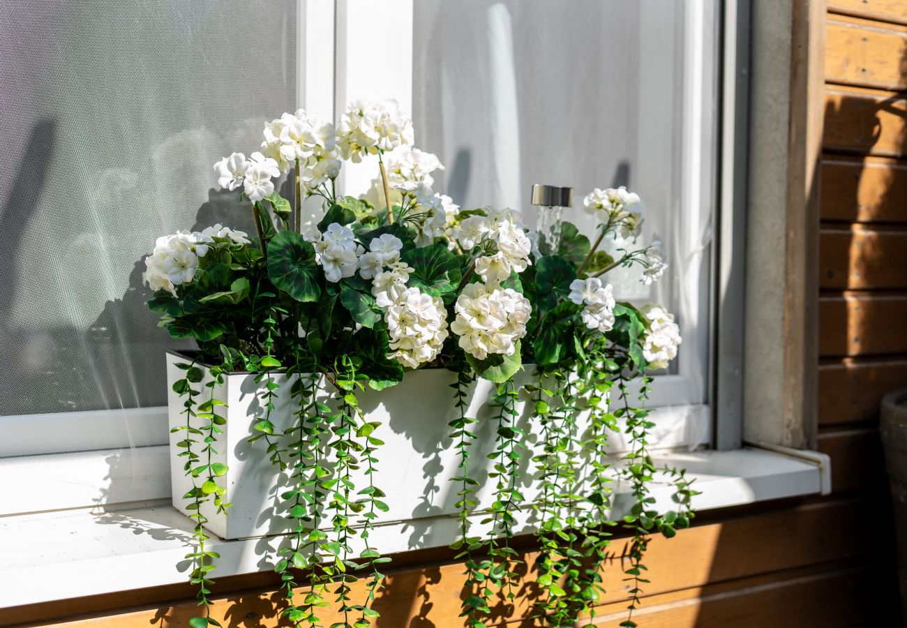 Ferienwohnung in Wrocław - Neue Wohnung Konduktorska mit Garten, Terrasse und Parkplatz