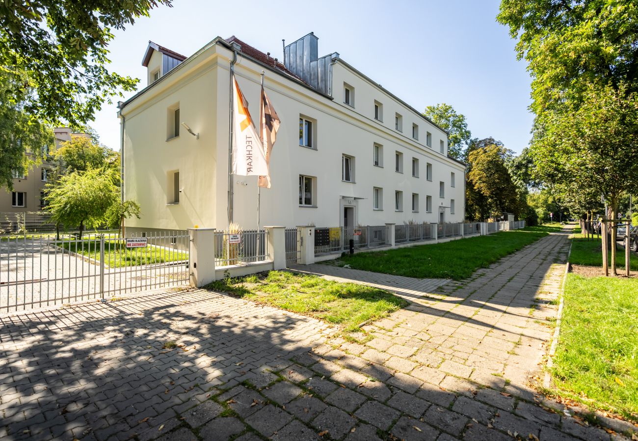 Ferienwohnung in Poznań - Rycerska Wohnung | 1 Schlafzimmer | Parkplatz | Poznan Grunwald