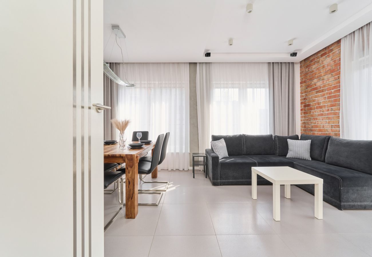 Ferienwohnung in Wrocław - Kościuszki 142A | Wifi, Haustierfreundlich, 1 Schlafzimmer, Balkon, Breslau