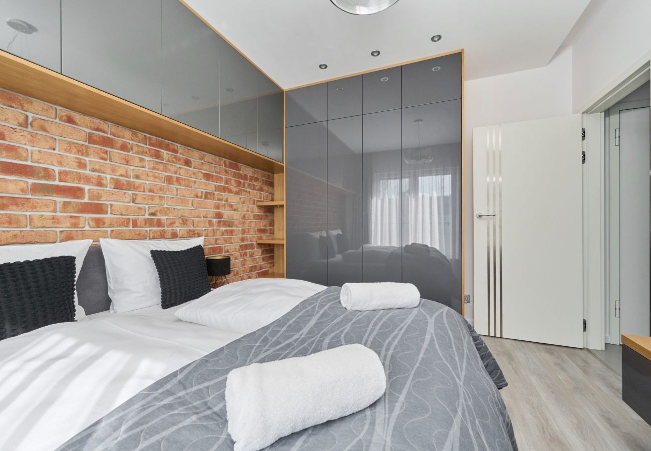 Ferienwohnung in Wrocław - Kościuszki 142A | Wifi, Haustierfreundlich, 1 Schlafzimmer, Balkon, Breslau