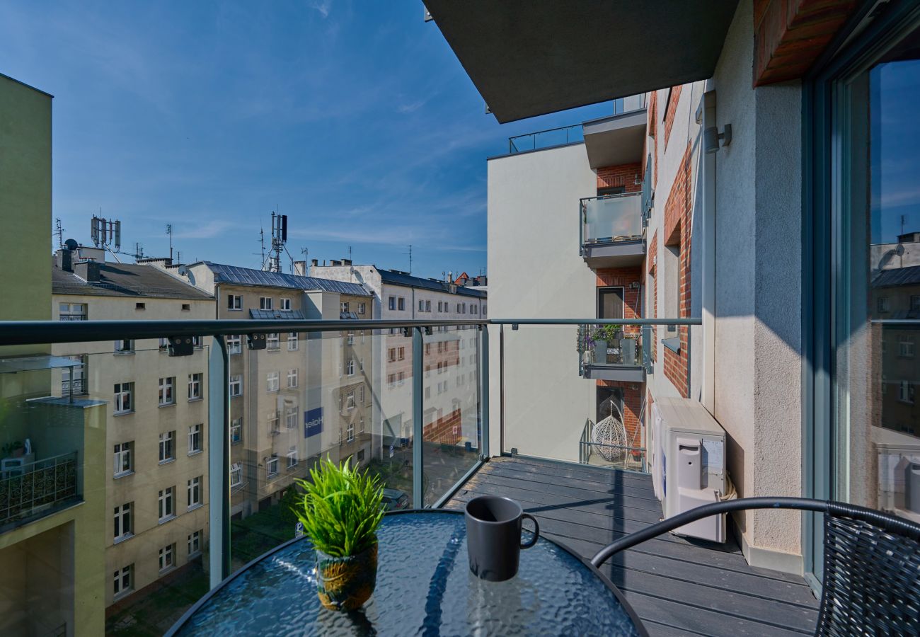 Ferienwohnung in Wrocław - Kościuszki 142A | Wifi, Haustierfreundlich, 1 Schlafzimmer, Balkon, Breslau