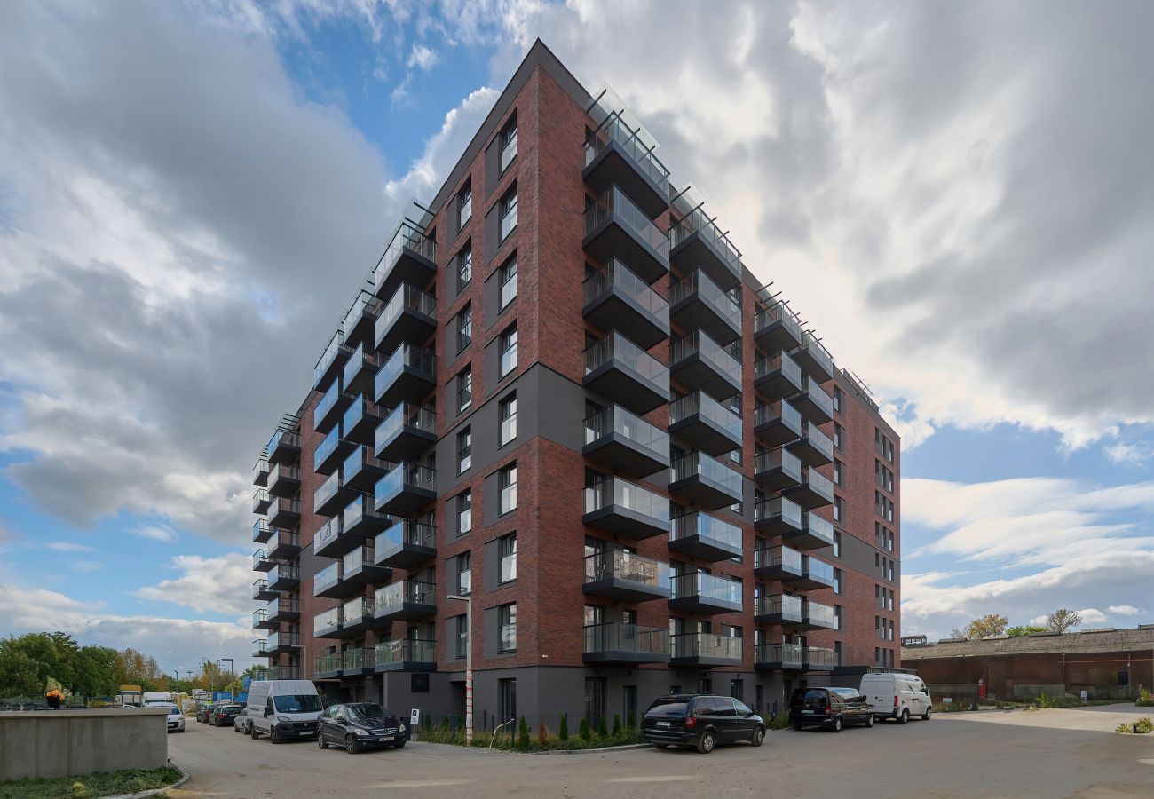 Ferienwohnung in Wrocław - Stilvolles Apartment Moonlight mit Balkon & Privatparkplatz