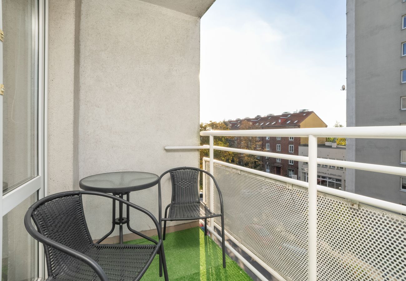 Ferienwohnung in Poznań - Modernes & helles Apartment mit Balkon in der Nähe des Parks