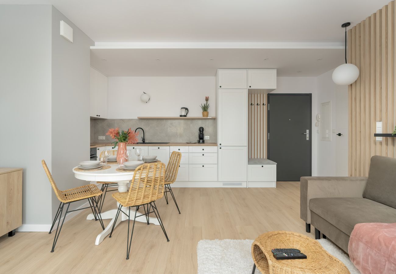 Ferienwohnung in Poznań - Elegantes Apartment für Vier Personen | Ein Schlafzimmer | Parkplatz | Poznan