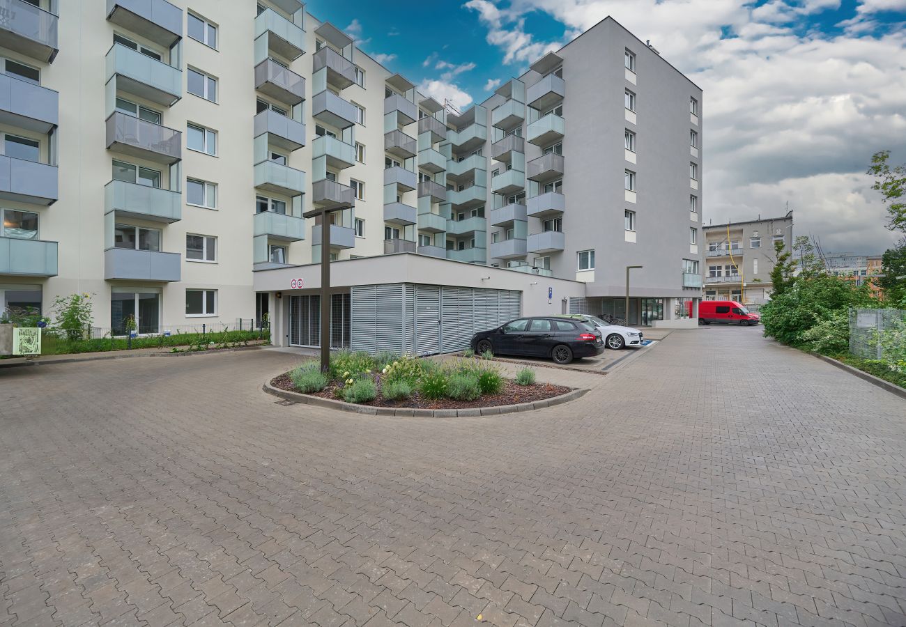 Ferienwohnung in Wrocław - Schwarz-beige Ein-Schlafzimmer-Wohnung | Balkon | Parkplatz | Breslau