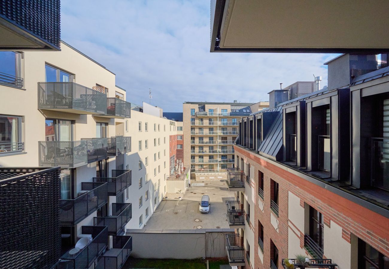 Ferienwohnung in Wrocław - Modern Chique Wohnung für eine große Familie | Parkplatz | Balkon | AC