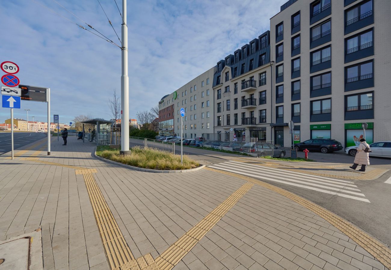 Ferienwohnung in Wrocław - Modern Chique Wohnung für eine große Familie | Parkplatz | Balkon | AC