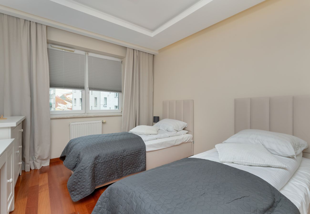 Ferienwohnung in Gdynia - Gdynia Zentrum | 3 Schlafzimmer | Parkplatz | Świętego Wojciecha