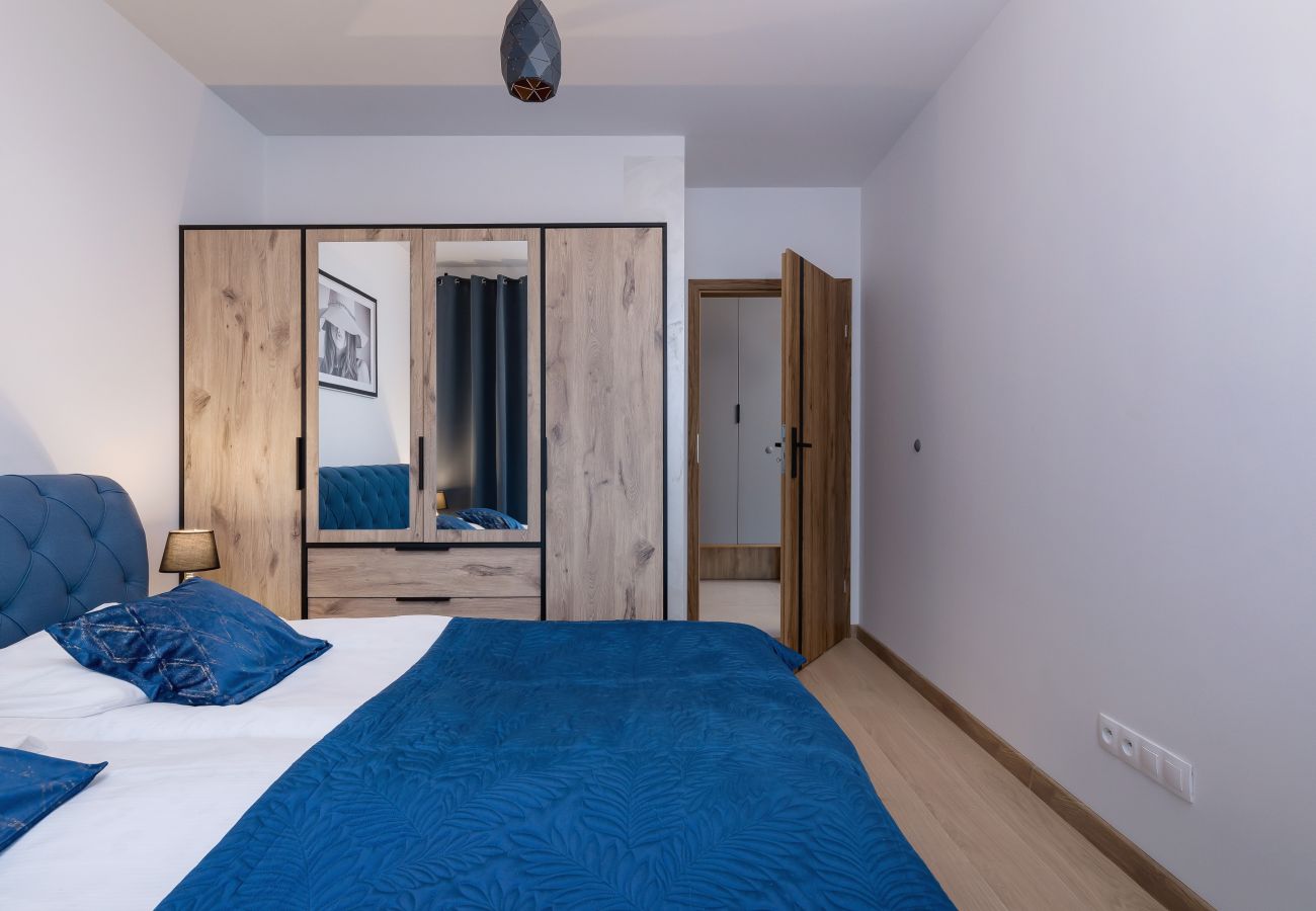 Ferienwohnung in Kraków - Grzegórzecka 69C | Ein Schlafzimmer | Parkplatz | Möblierter Balkon | Kraków