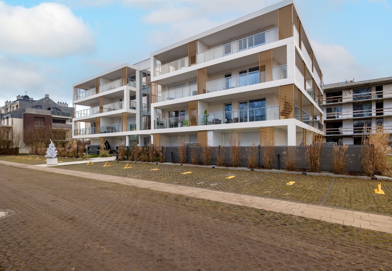 Ferienwohnung in Gąski - Ein-Schlafzimmer-Wohnung an der Küste | Möblierter Balkon | Parkplatz | Gąski