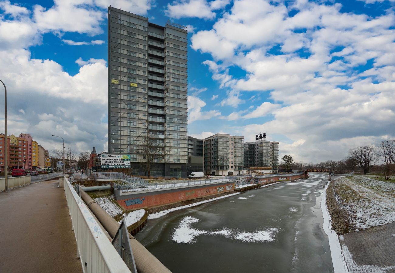 Ferienwohnung in Wrocław - Jedności Narodowej 248 | Repräsentative Wohnung | Wrocław | Möblierter Balkon | Parkplatz