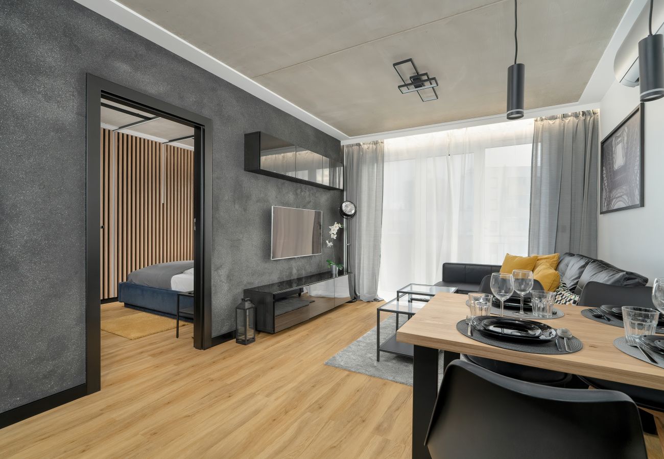 Ferienwohnung in Poznań - Wagrowska 12D | Ein-Schlafzimmer-Wohnung | Möblierter Balkon | Parkplatz | Poznań