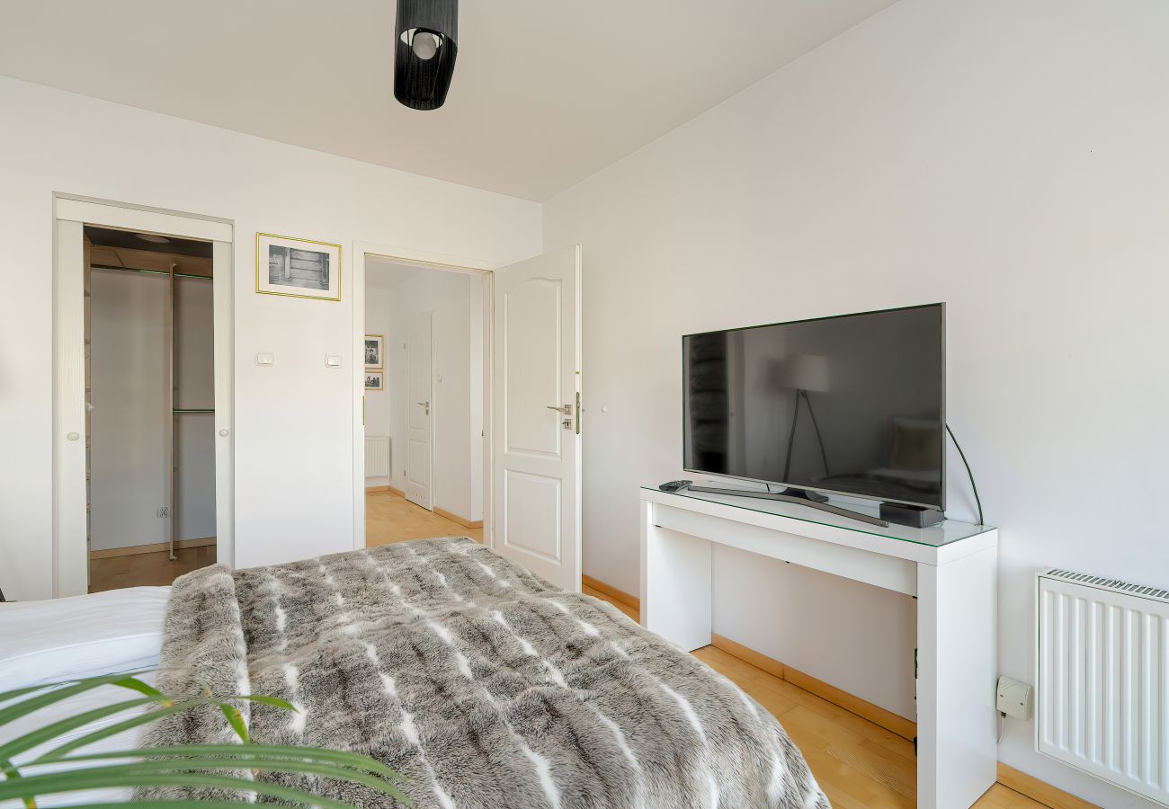 Ferienwohnung in Poznań - Kościelna 26 | Wifi, 1 Schlafzimmer, Parkplatz, Poznan