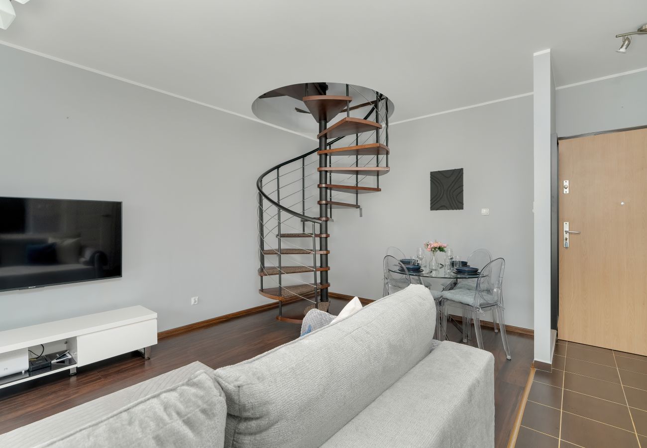 Ferienwohnung in Poznań - Żmigrodzka 15B | Duplex-Wohnung | Ein Schlafzimmer | Schreibtisch für Fernarbeit | Möblierter Balkon | Poznań