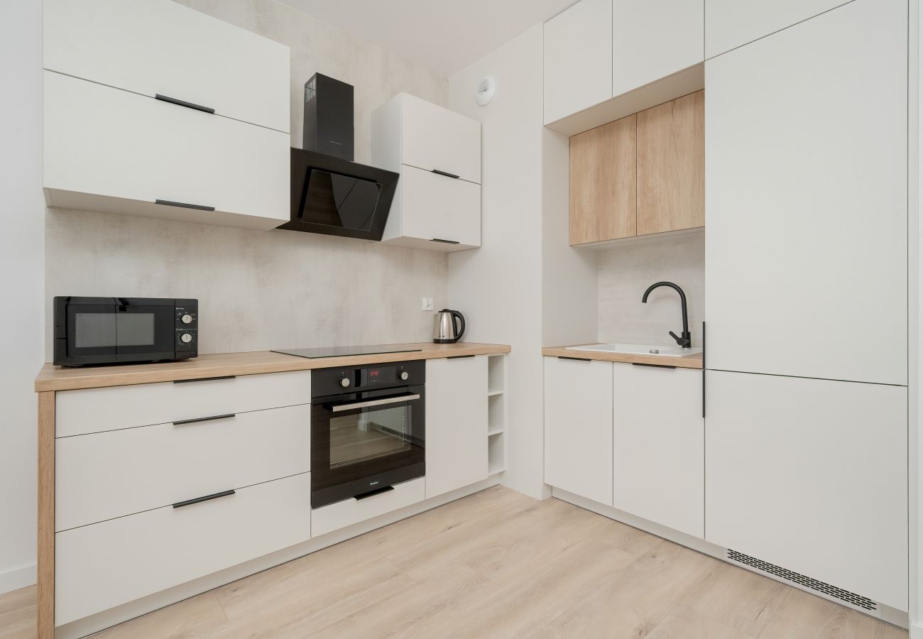 Ferienwohnung in Wrocław - Dmowskiego 13F | Wifi, Haustierfreundlich, 1 Schlafzimmer, Balkon, Parkplatz, Breslau