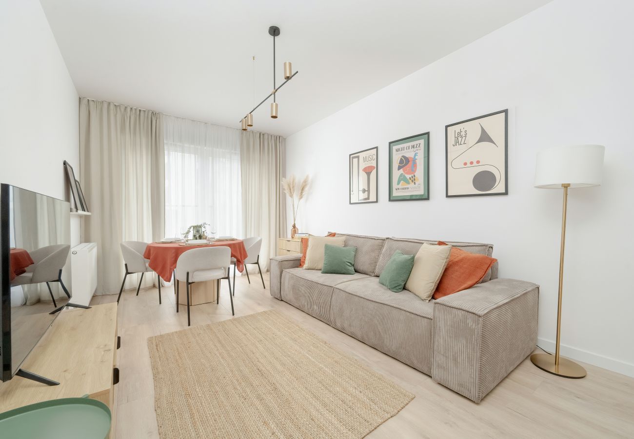 Ferienwohnung in Wrocław - Dmowskiego 13F | Wifi, Haustierfreundlich, 1 Schlafzimmer, Balkon, Parkplatz, Breslau