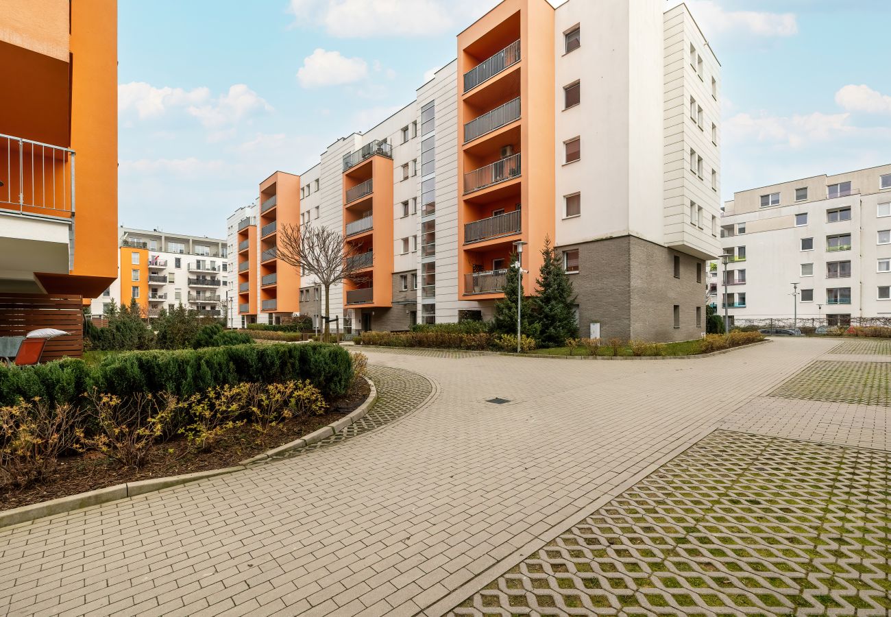 Ferienwohnung in Poznań - Wilczak 20C | Geräumige 1-Schlafzimmer-Wohnung | Parkplatz | Balkon | Poznań