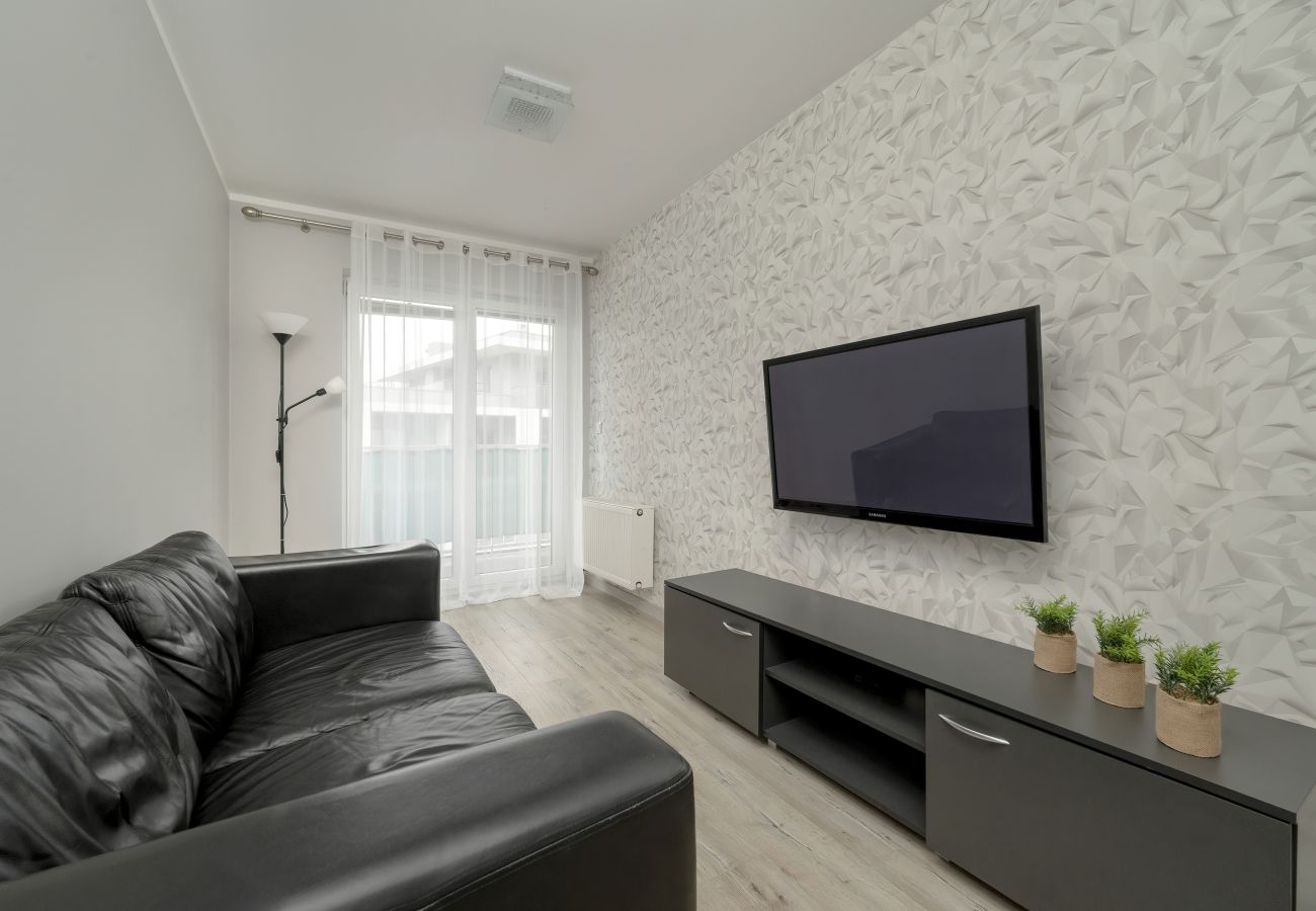 Ferienwohnung in Wrocław - Reymonta 10E | Ein-Schlafzimmer-Apartment | 2 Personen | Möblierter Balkon | Parkplatz | Wrocław