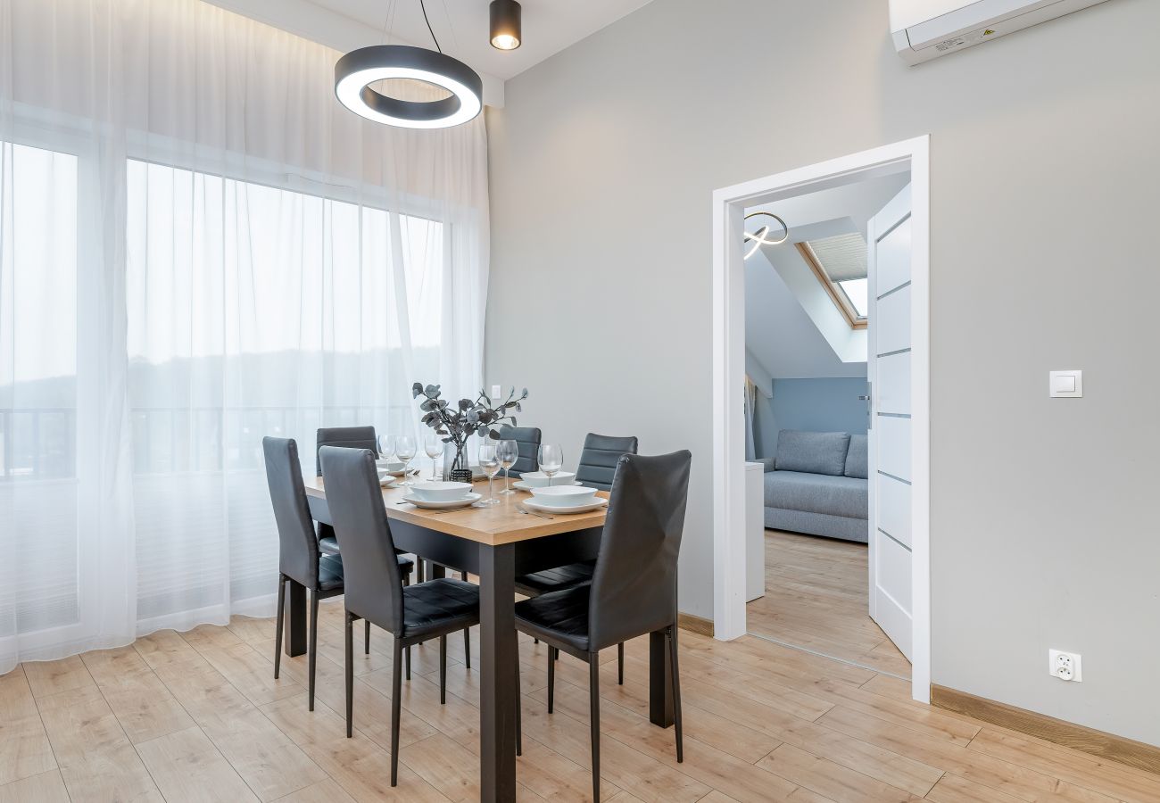 Ferienwohnung in Kraków - Prestige Tyniecka Wohnung | 3 Schlafzimmer | 2 Balkone | Parkplatz