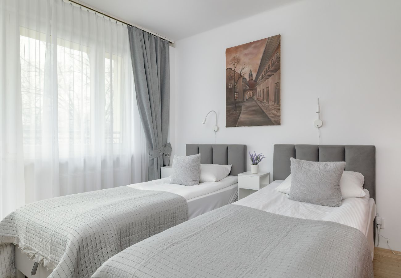 Ferienwohnung in Kraków - Gemütliche Wohnung mit Balkon in Krakau | 800 m zum Bahnhof Krakau Olsza | 2 Schlafzimmer | Smart TV | Wifi 