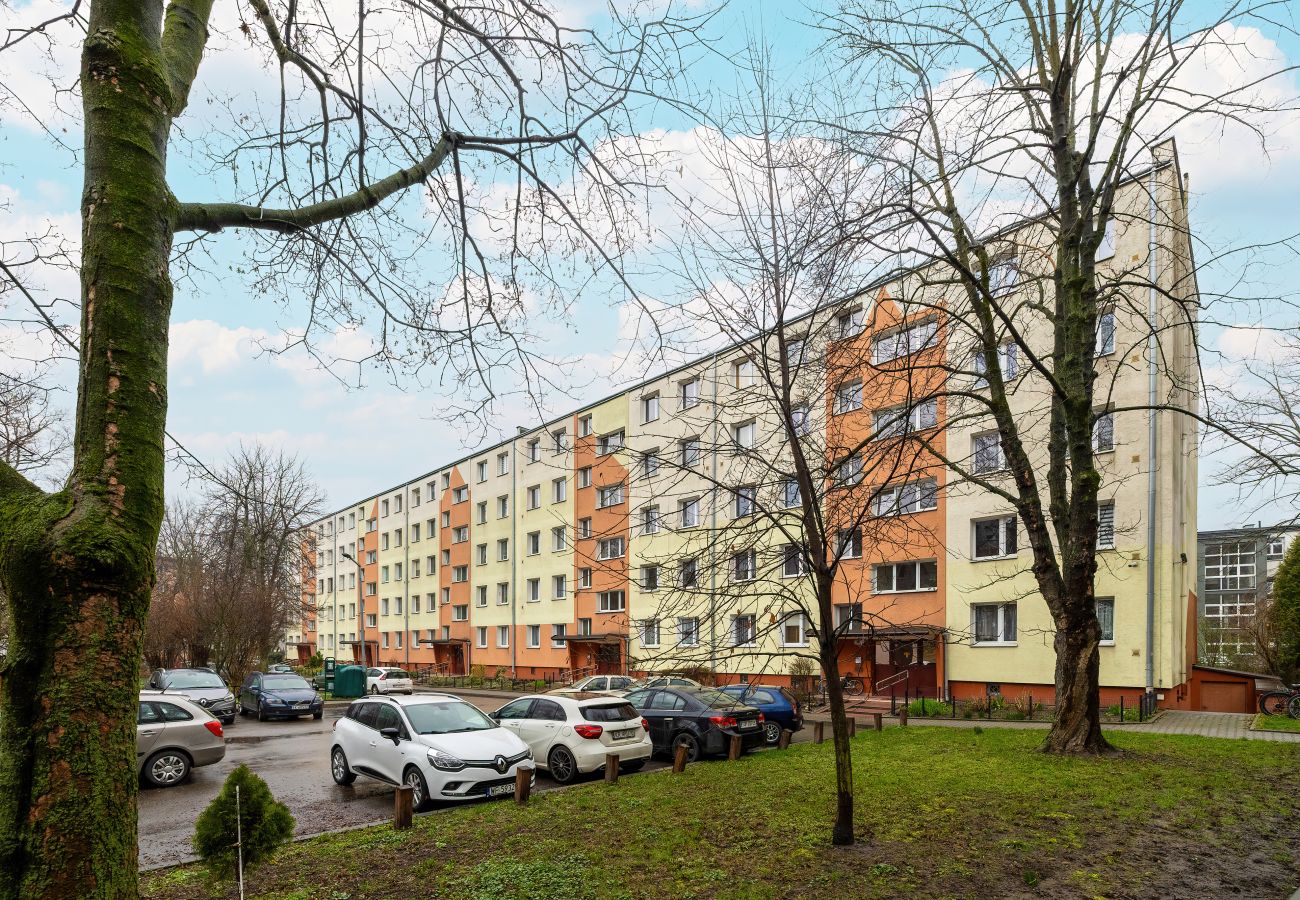 Ferienwohnung in Kraków - Gemütliche Wohnung mit Balkon in Krakau | 800 m zum Bahnhof Krakau Olsza | 2 Schlafzimmer | Smart TV | Wifi 