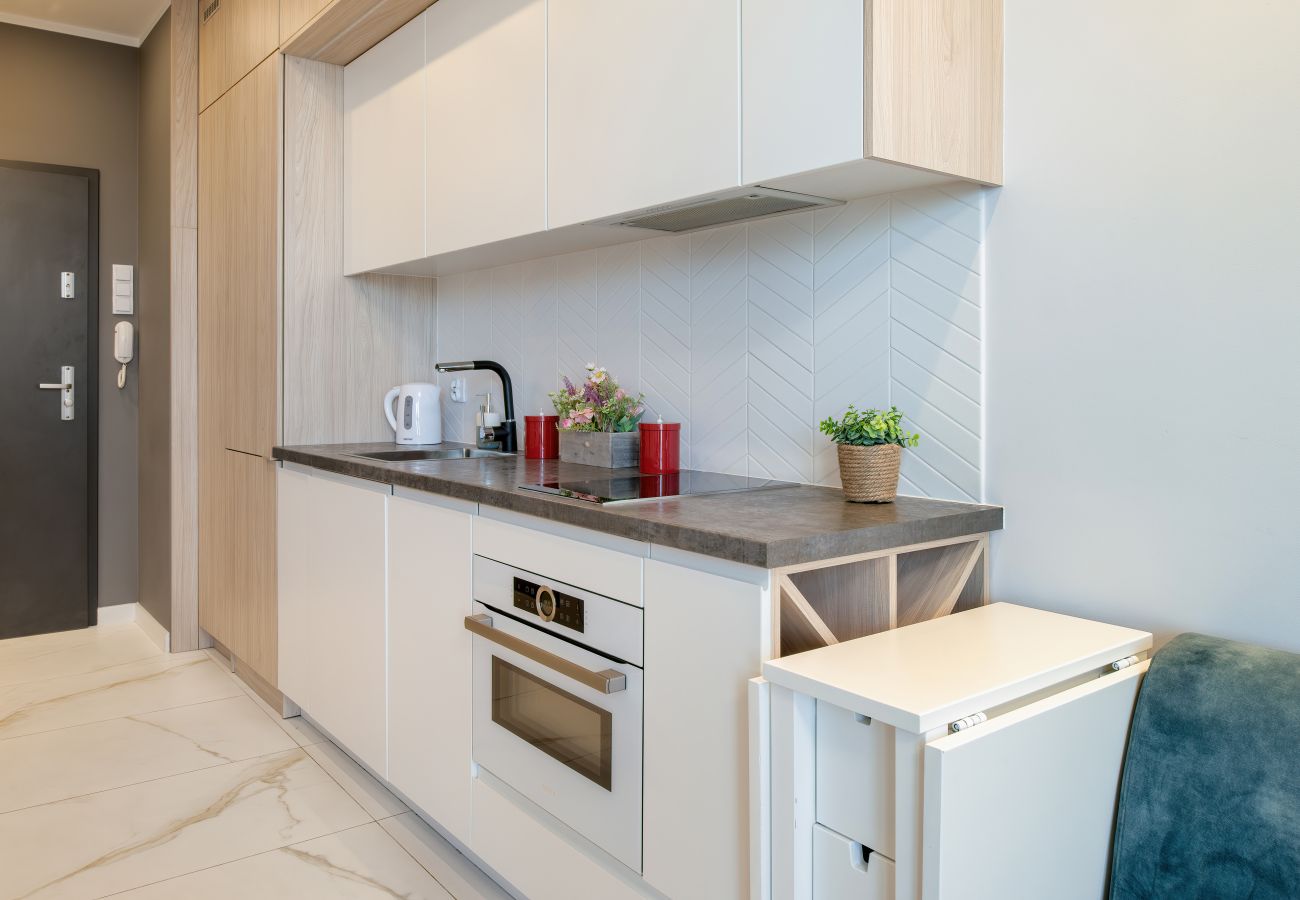 Ferienwohnung in Kraków - Wohnung mit Balkon | Parking | Stadtblick | Smart TV | Fernbedienung | Krakau 