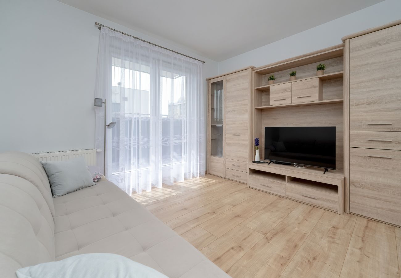 Ferienwohnung in Wrocław - Schöne Wohnung | 1 Schlafzimmer | Balkon & Parkplatz | Wrocław