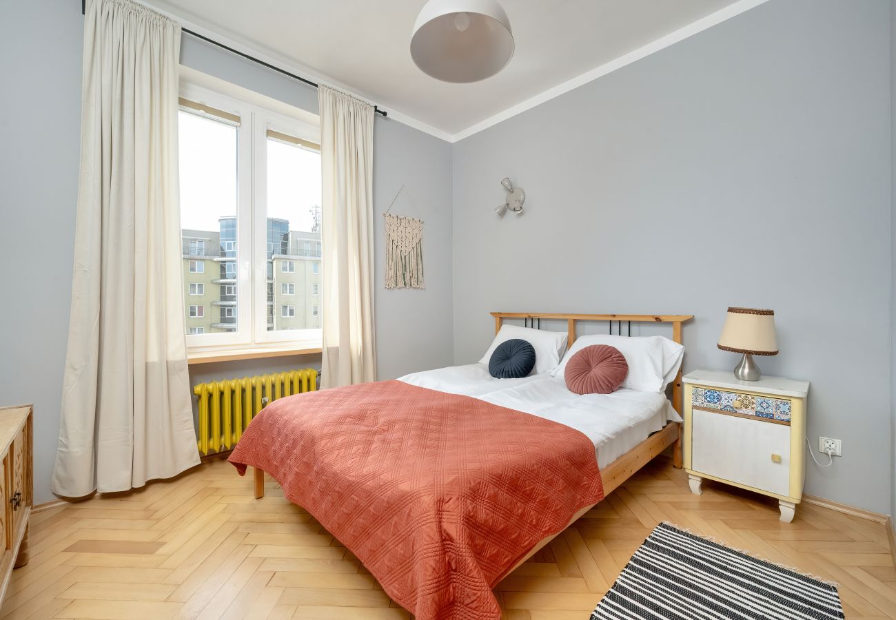 Ferienwohnung in Wrocław - Breslau | für 4 Personen, Schreibtisch, Balkon, | Kaffeemaschine