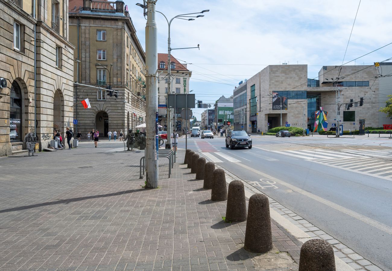 Ferienwohnung in Wrocław - Breslau | für 4 Personen, Schreibtisch, Balkon, | Kaffeemaschine